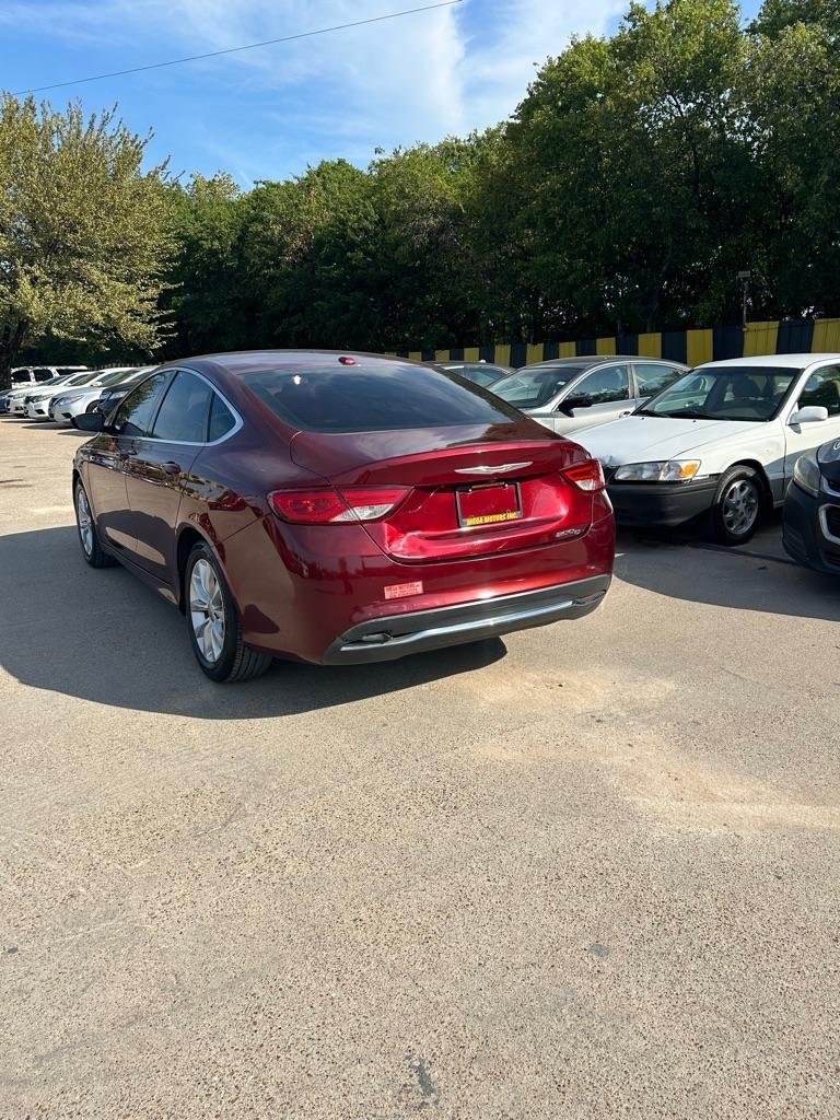 Chrysler 200  2015