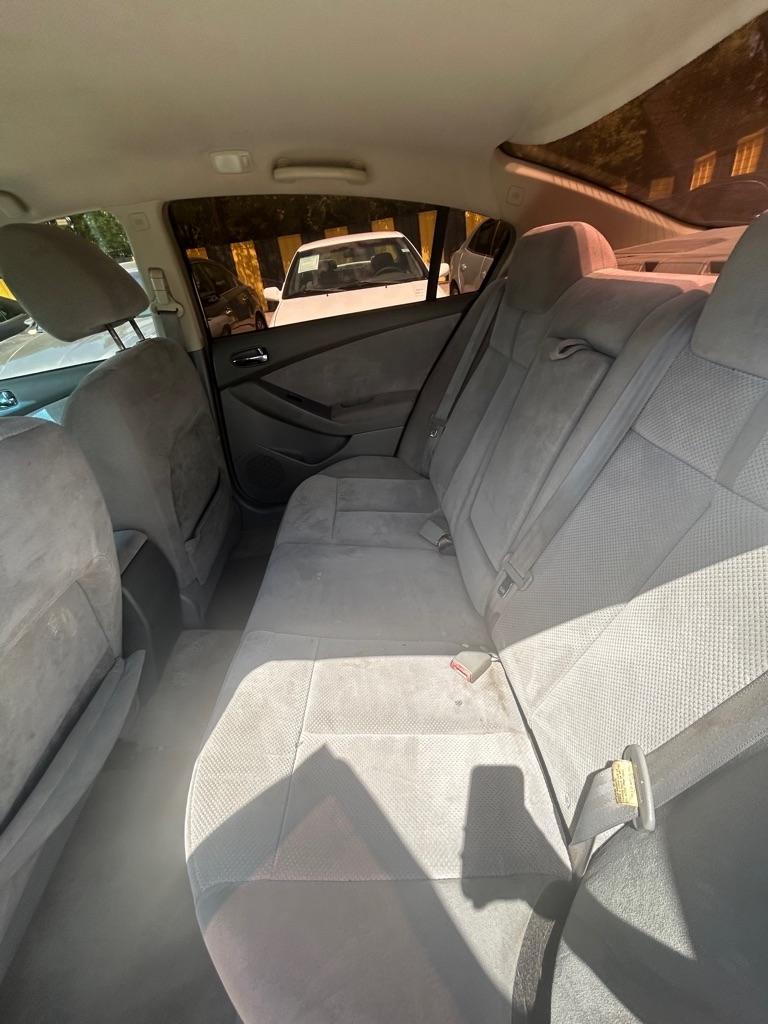Nissan Altima  2009