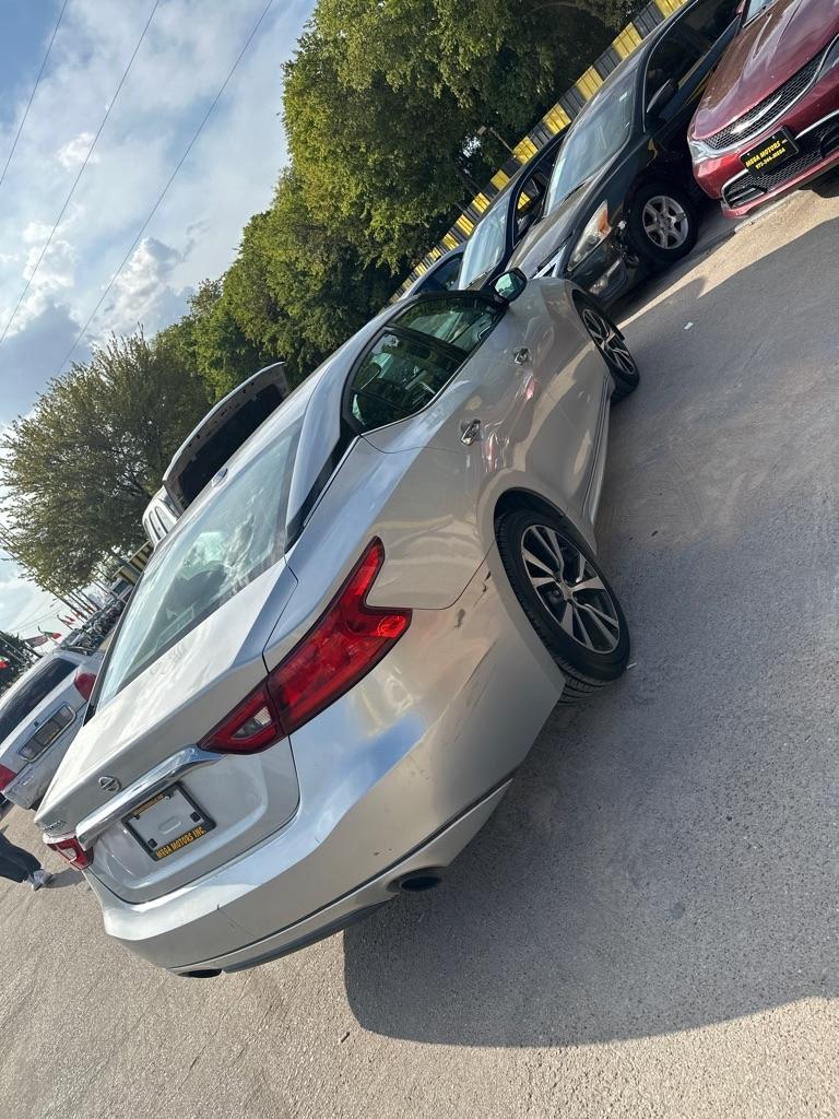 Nissan Maxima  2016