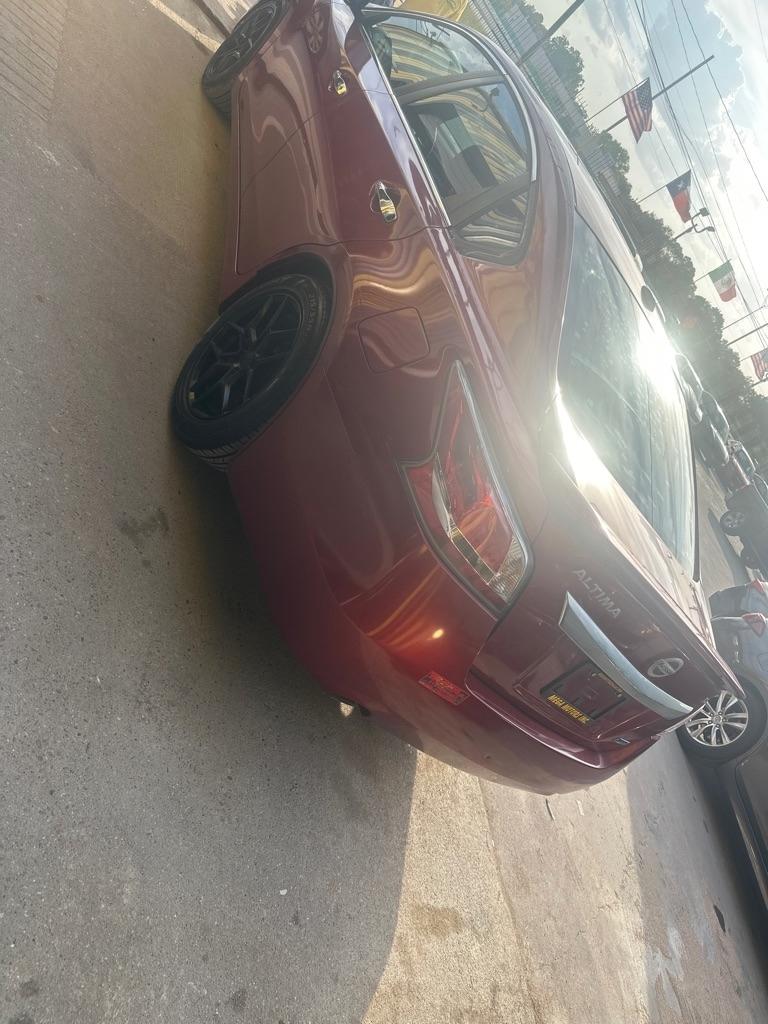 Nissan Altima  2014