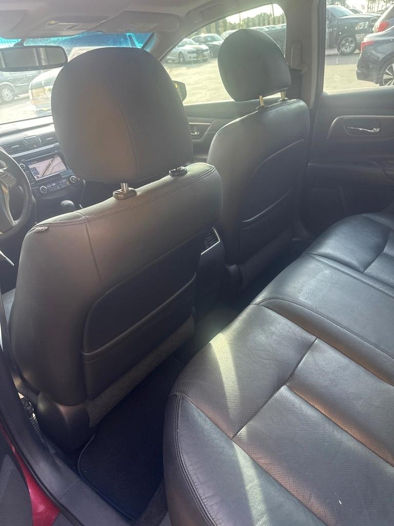 Nissan Altima  2014