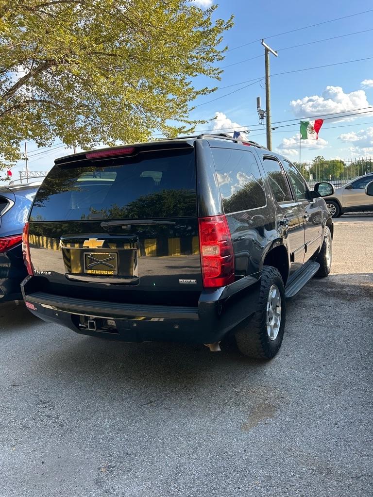 Chevrolet Tahoe  2012