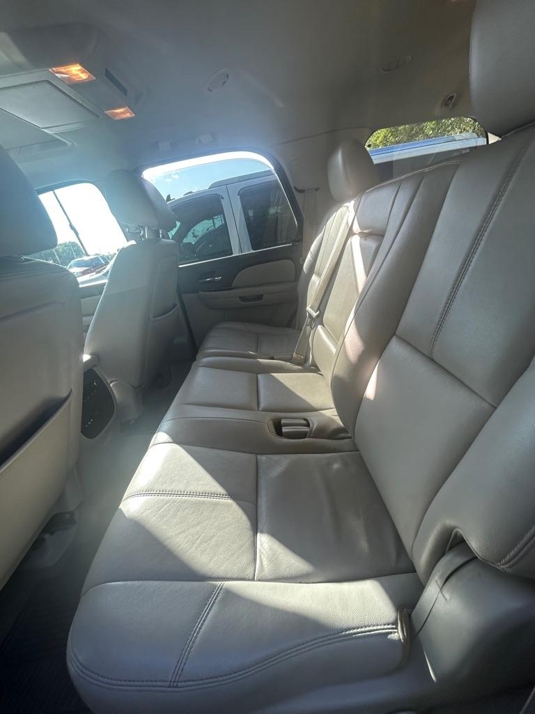 Chevrolet Tahoe  2012