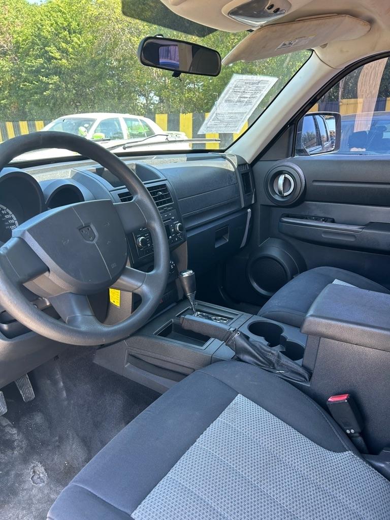 Dodge Nitro  2010