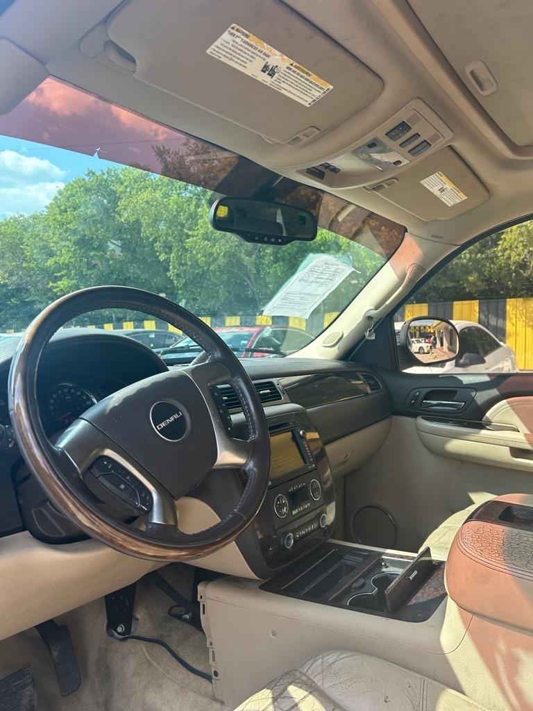 GMC Yukon Denali  2007