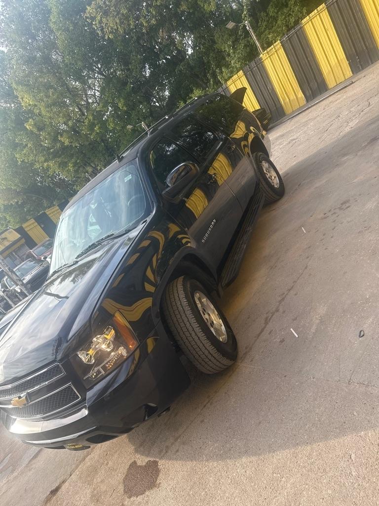 Chevrolet Suburban  2013