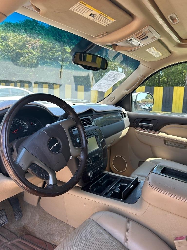 GMC Yukon Denali  2013