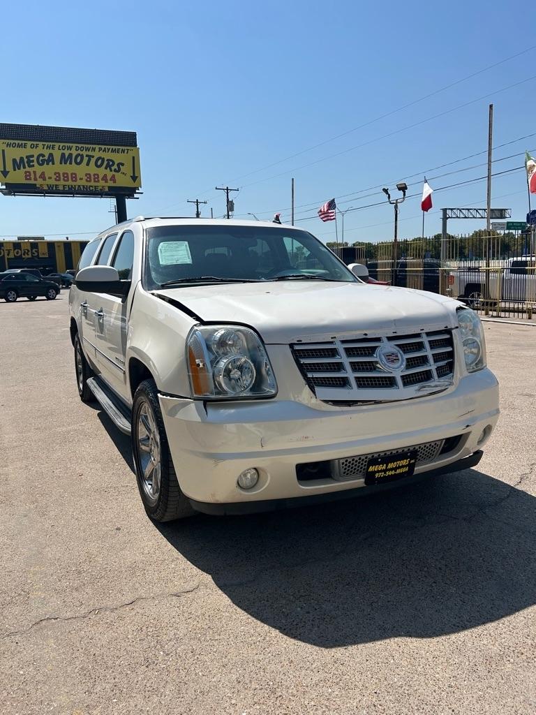 GMC Yukon Denali  2013