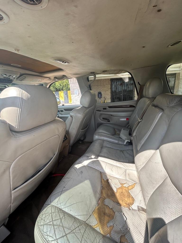 Cadillac Escalade  2003