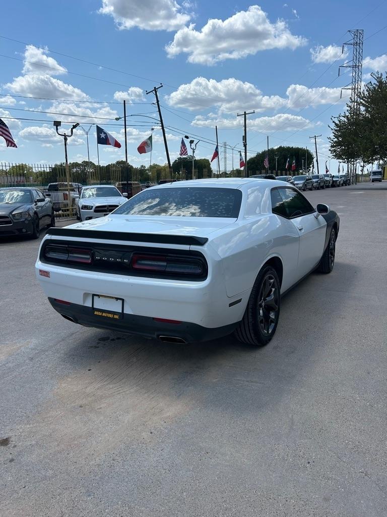 Dodge Challenger  2016