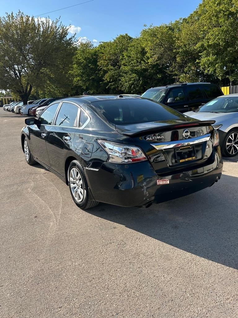 Nissan Altima  2015