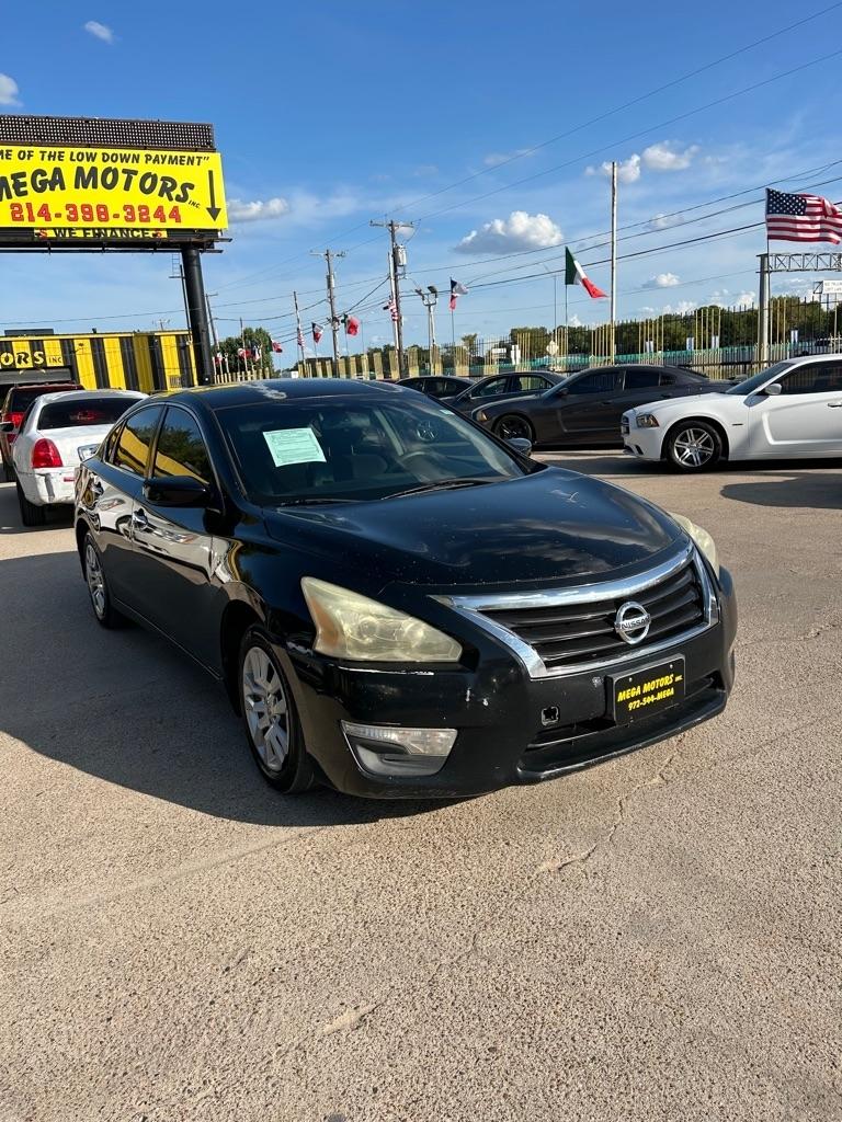 Nissan Altima  2015