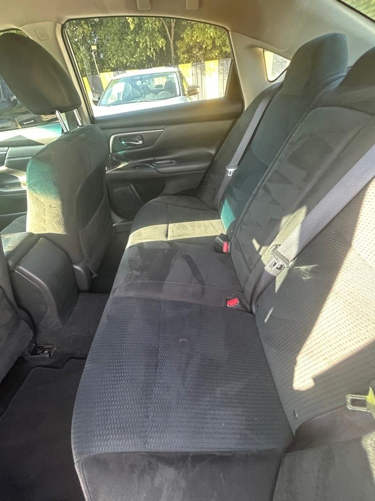 Nissan Altima  2015