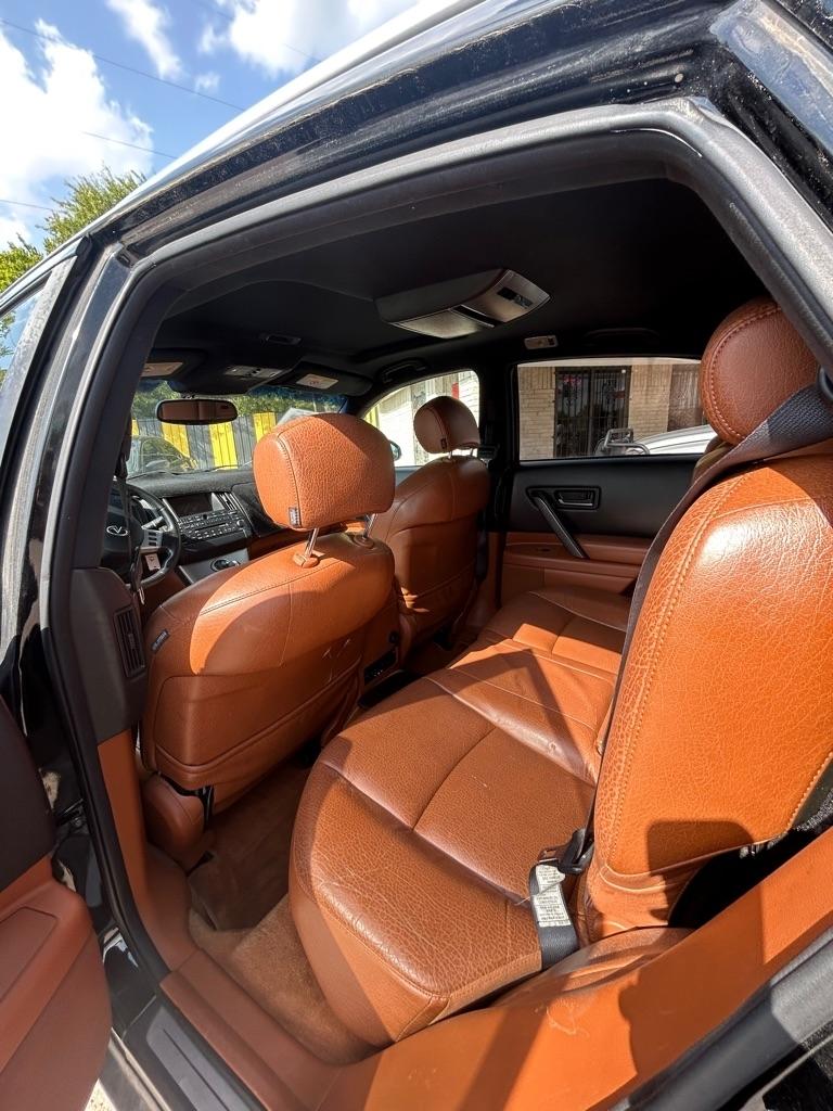 Infiniti FX  2005