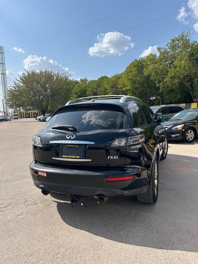 Infiniti FX  2005