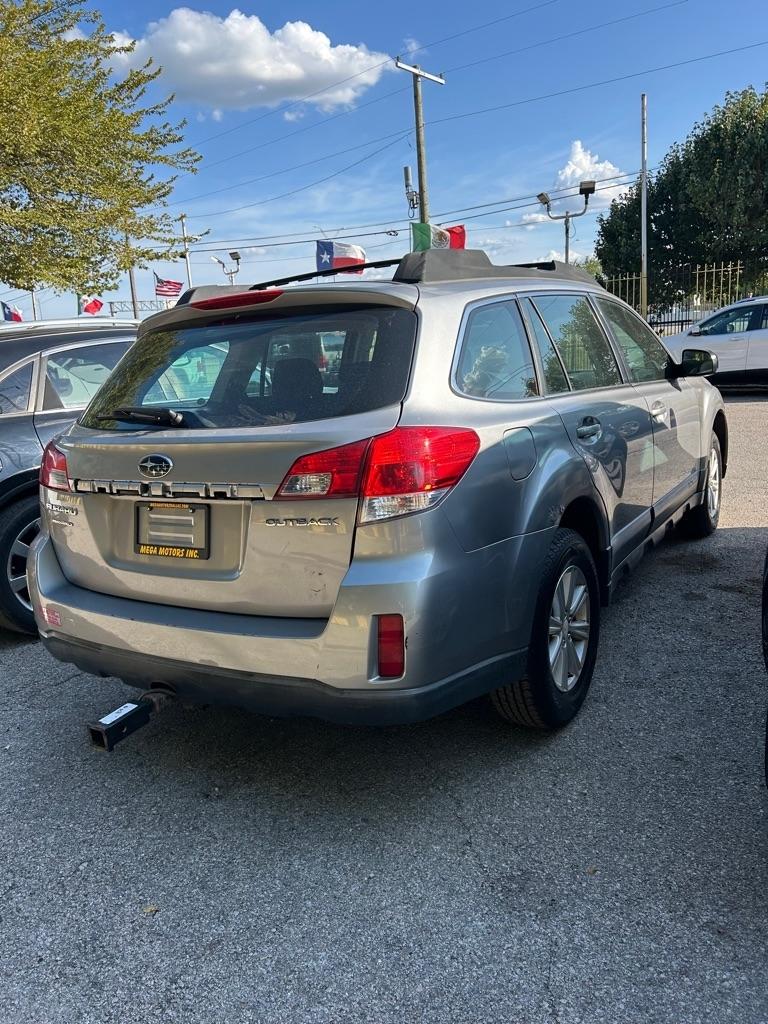 Subaru Outback  2010