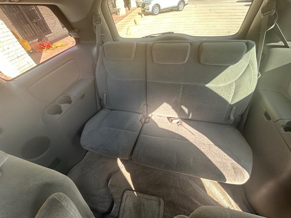 Toyota Sienna  2005