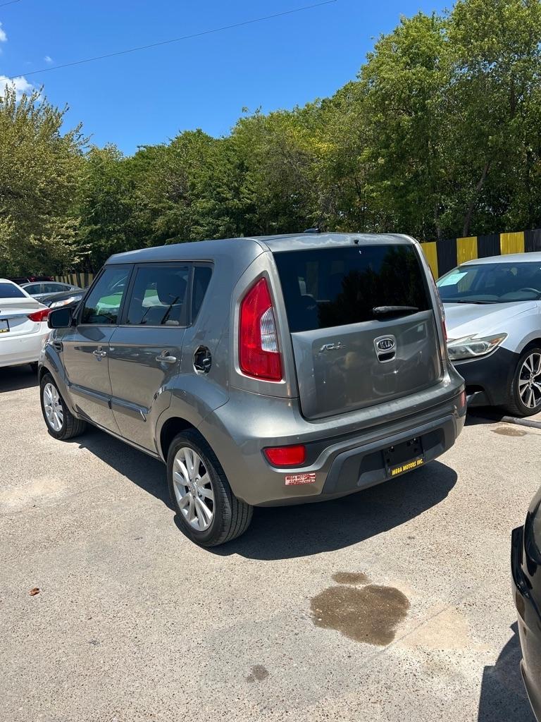 Kia Soul  2012