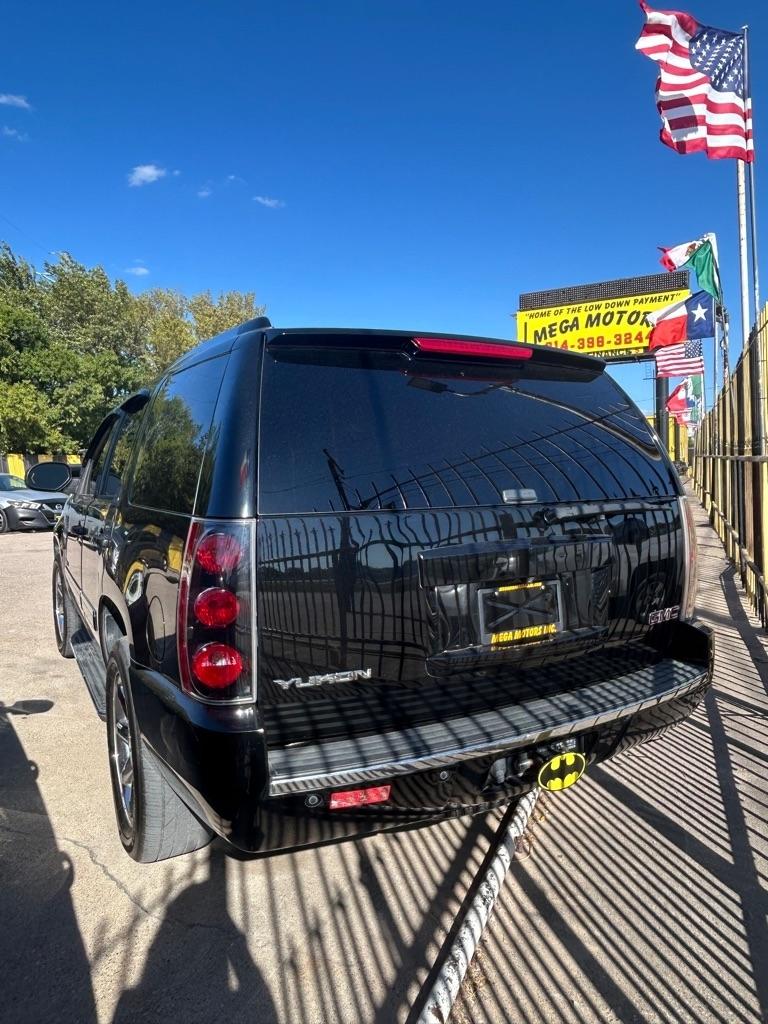 GMC Yukon Denali  2013