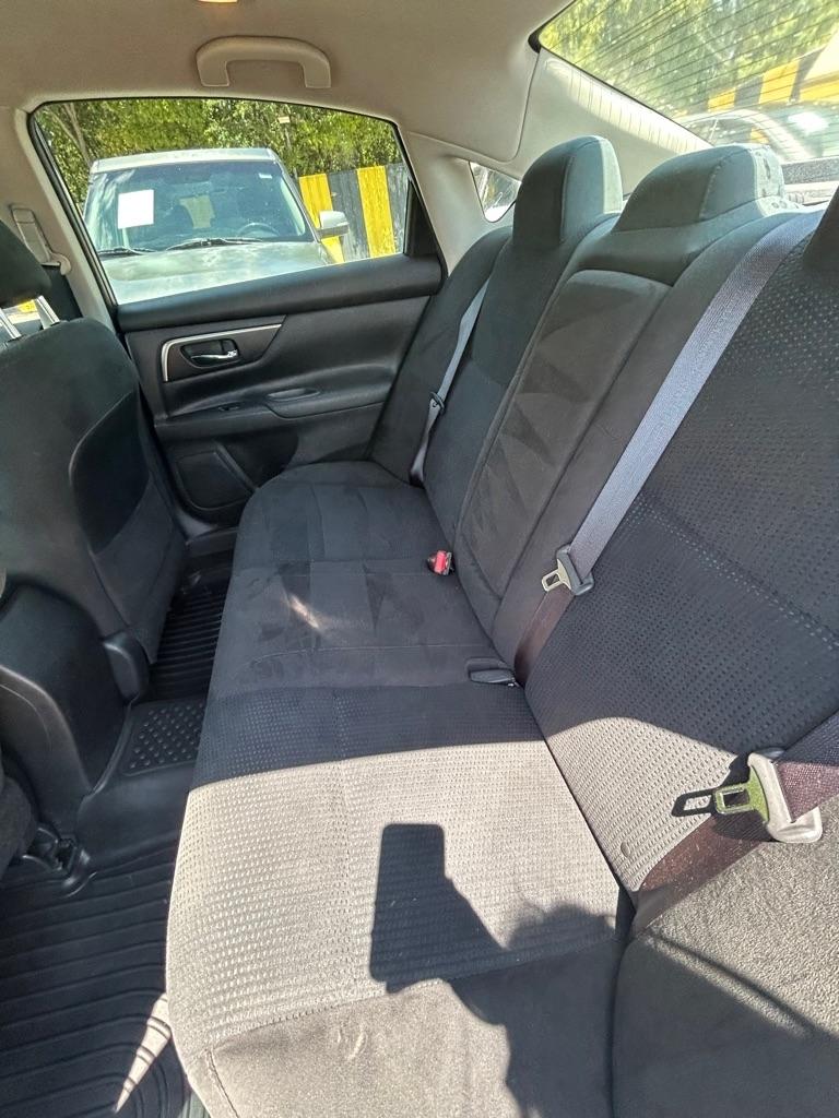 Nissan Altima  2015