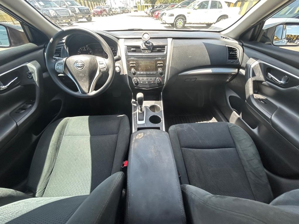 Nissan Altima  2015