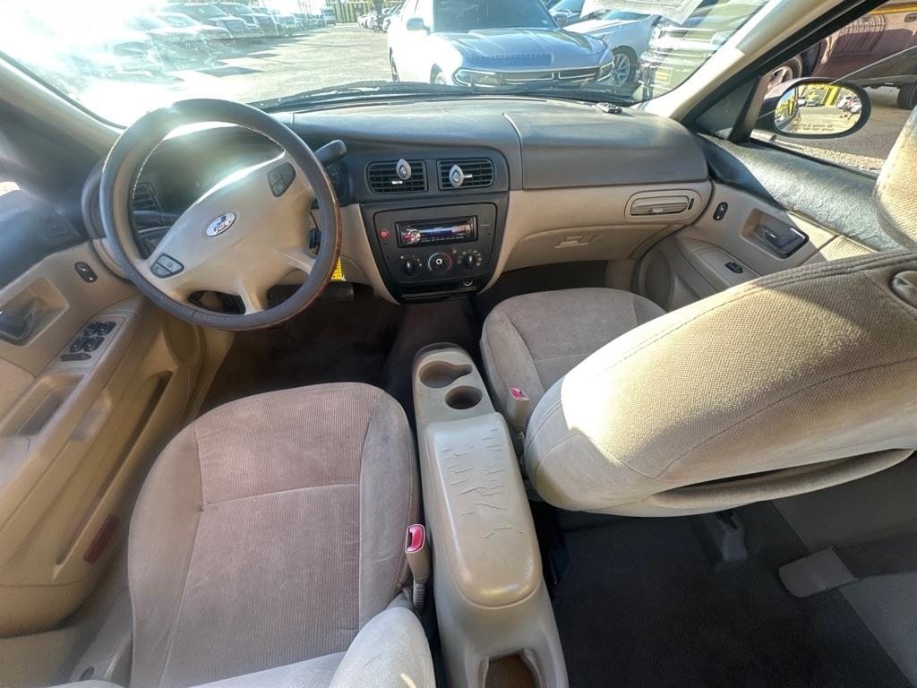 Ford Taurus  2000