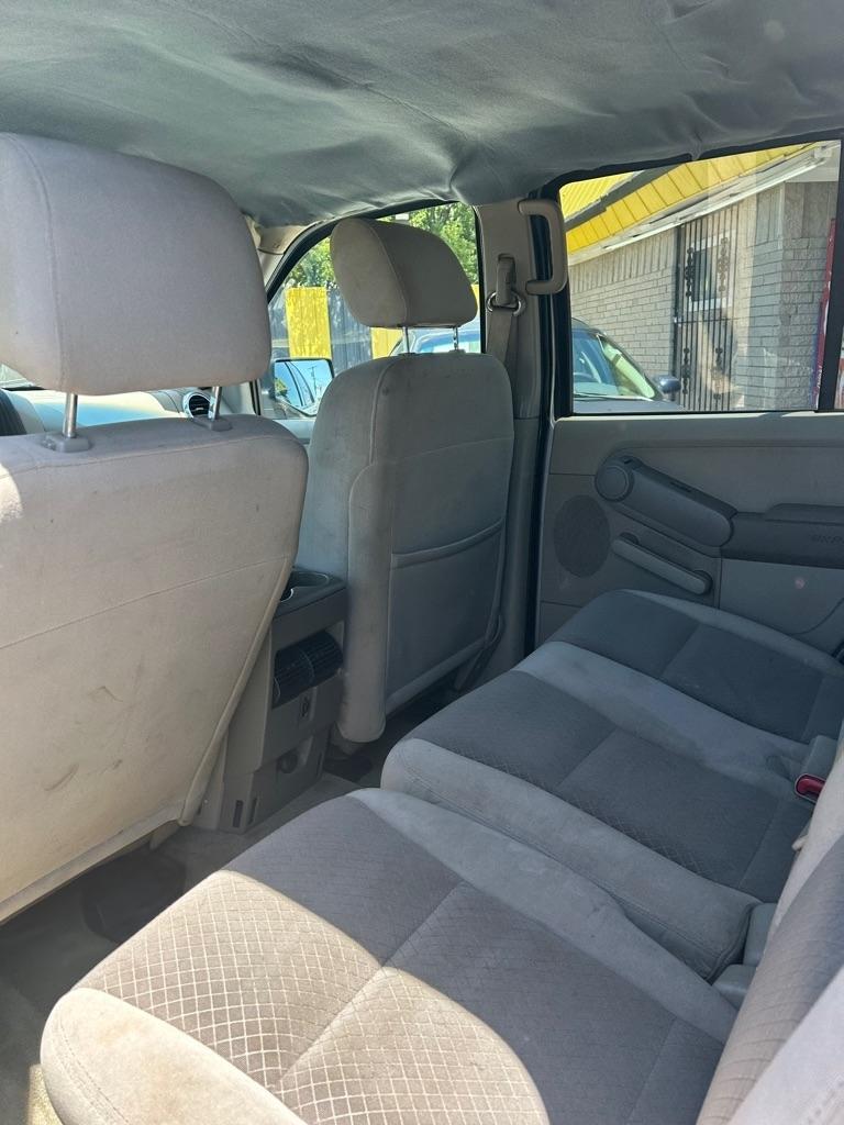 Ford Explorer  2006