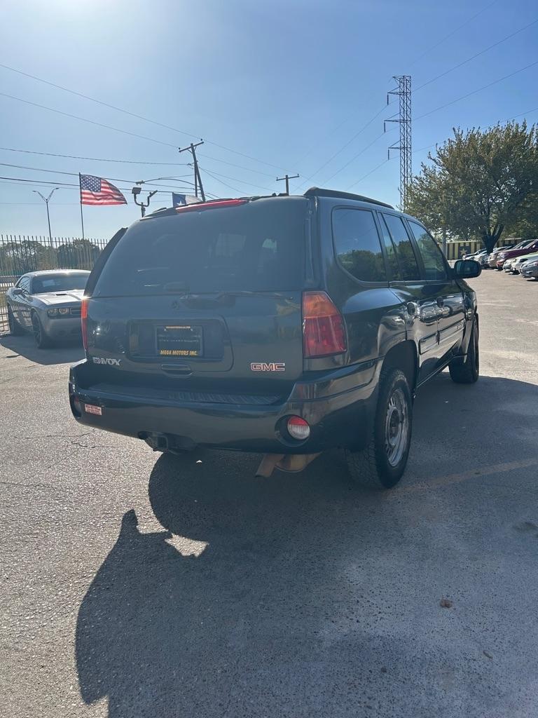 GMC Envoy  2003