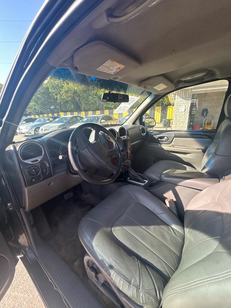 GMC Envoy  2003