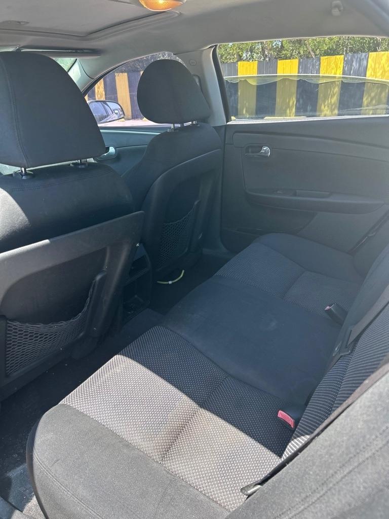Chevrolet Malibu  2010