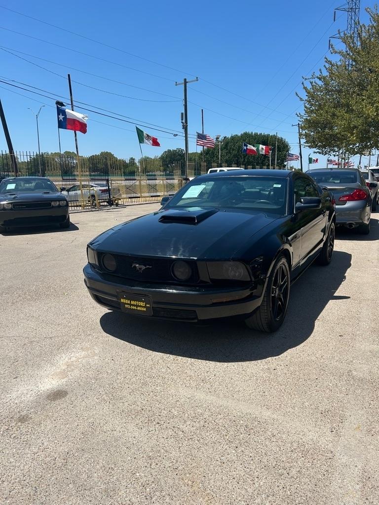 Ford Mustang  2006