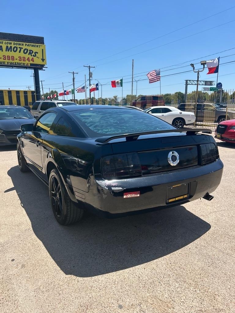Ford Mustang  2006