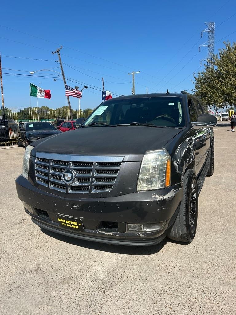 Cadillac Escalade  2010
