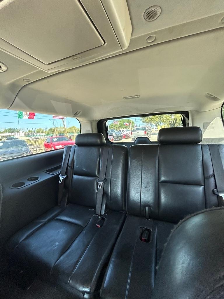 Cadillac Escalade  2010