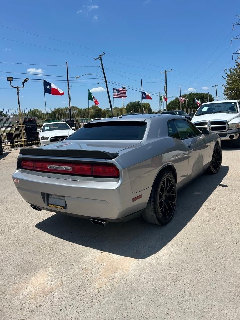 Dodge Challenger  2014