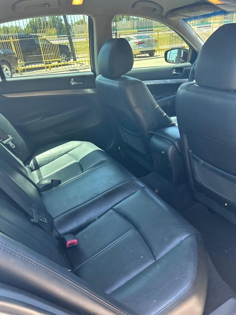 Infiniti G Sedan  2012
