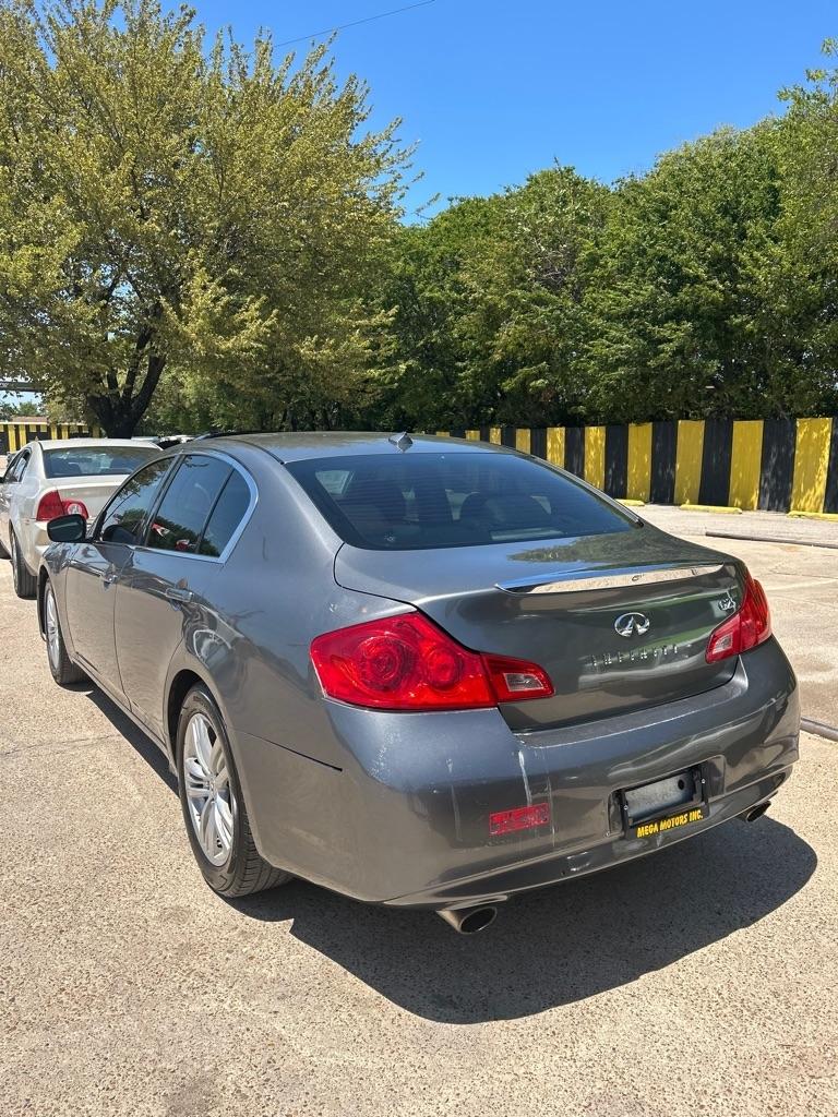Infiniti G Sedan  2012