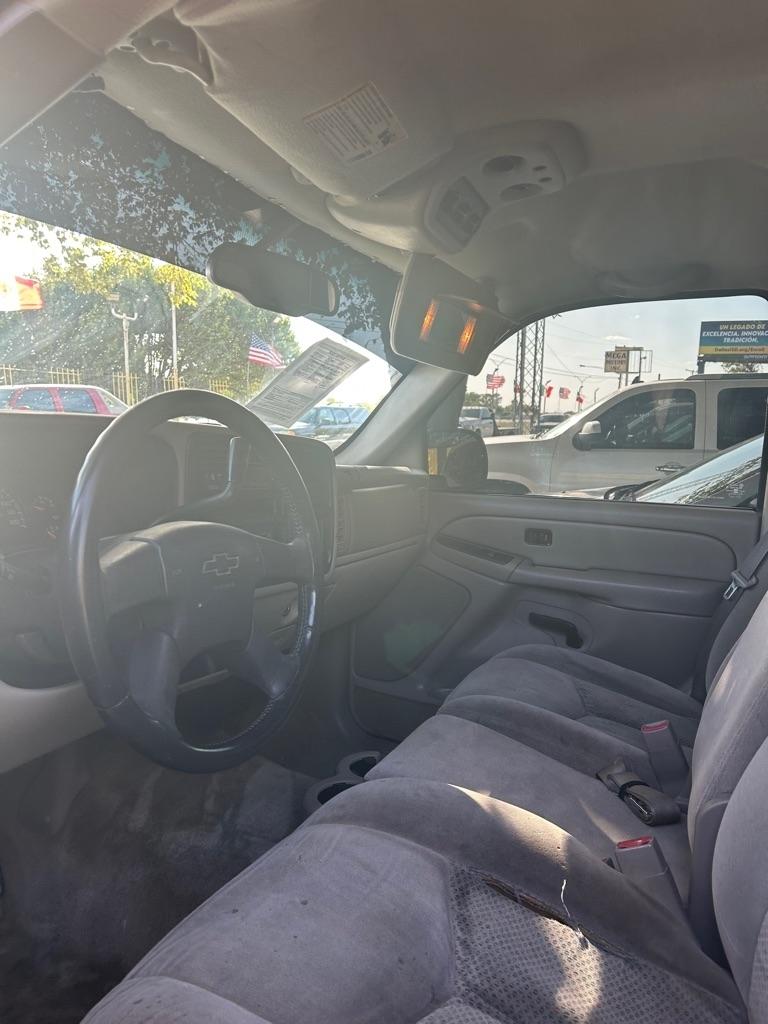 Chevrolet Tahoe  2004