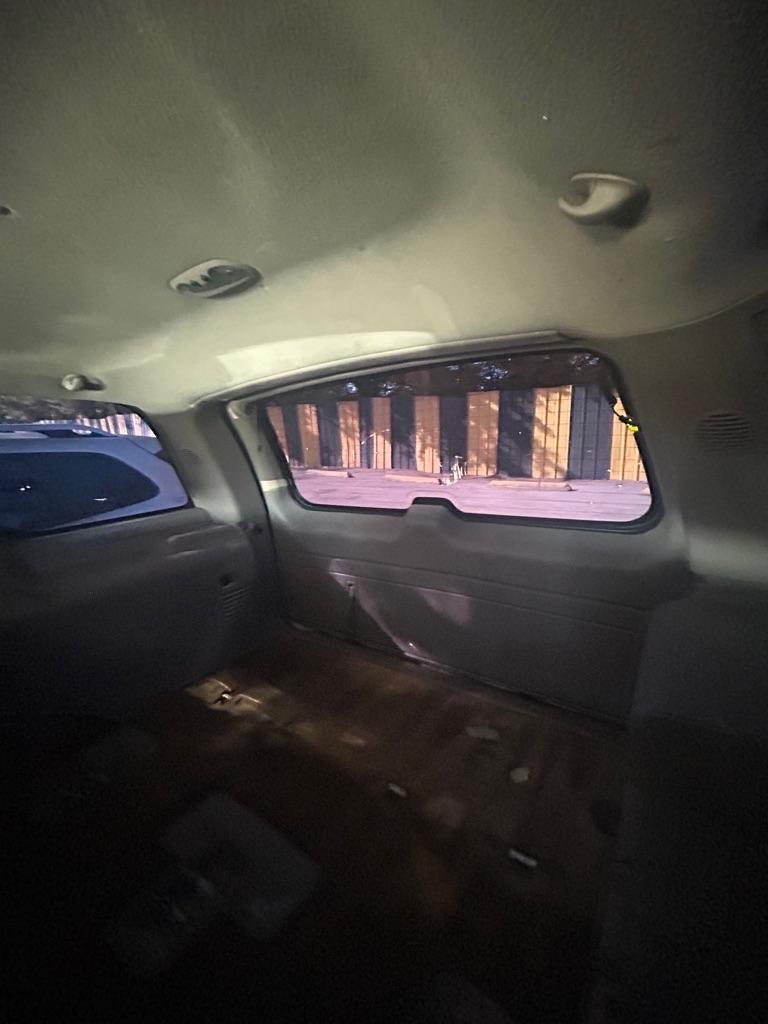 Chevrolet Tahoe  2004