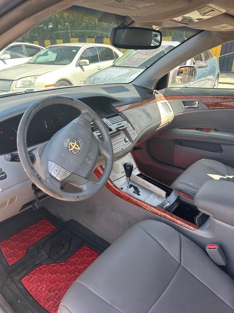 Toyota Avalon  2007