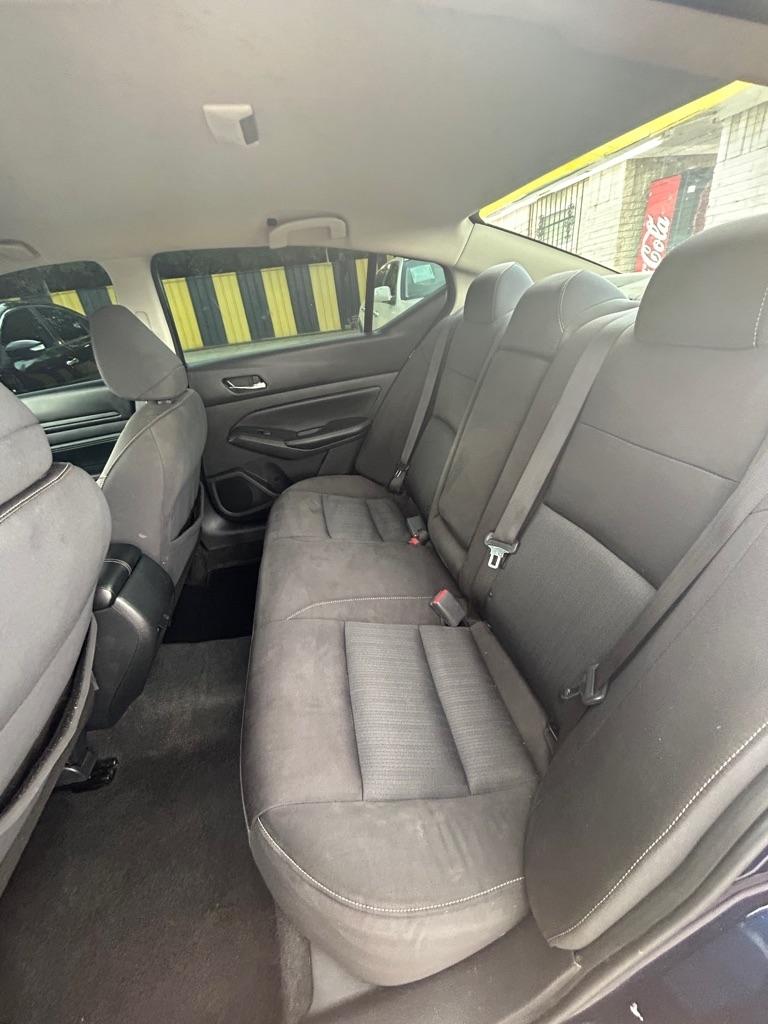 Nissan Altima  2020
