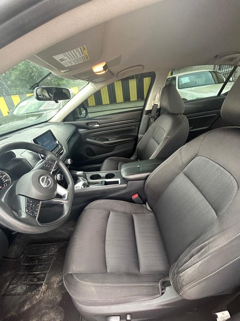 Nissan Altima  2020
