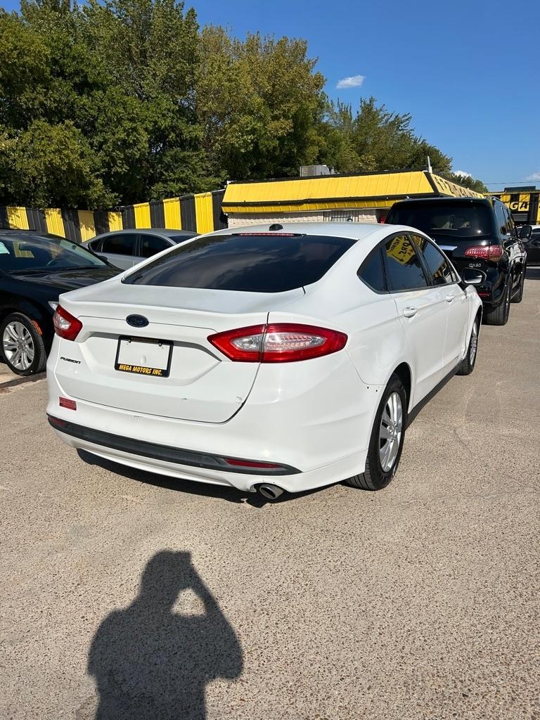 Ford Fusion  2013