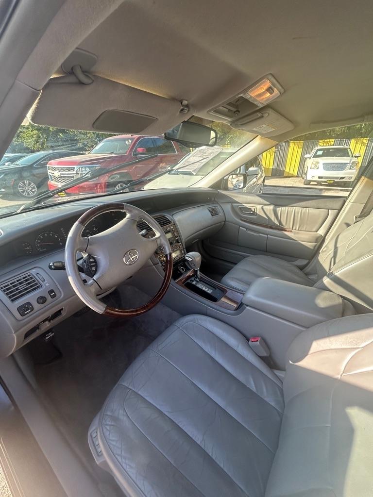 Toyota Avalon  2003