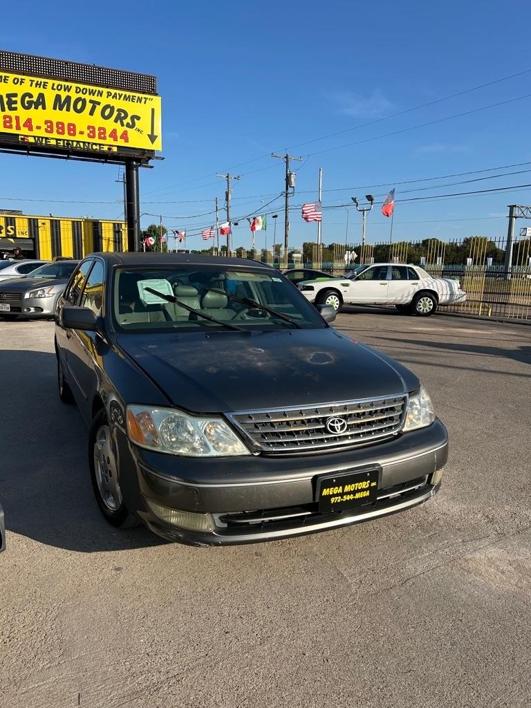 Toyota Avalon  2003