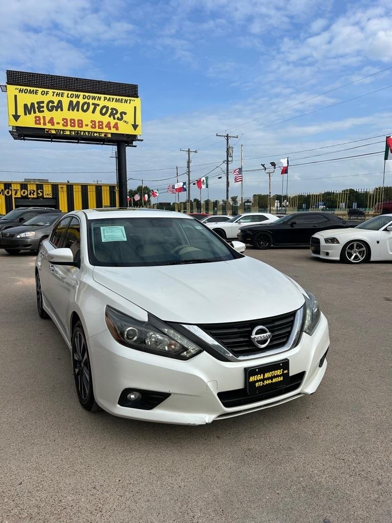 Nissan Altima  2016