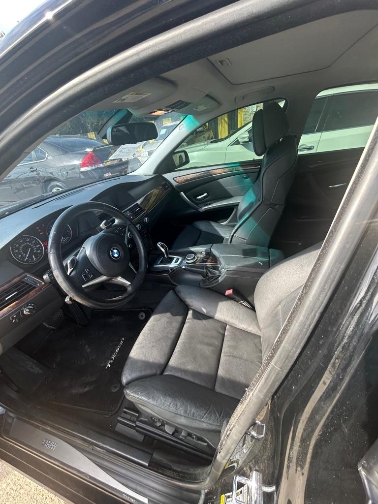 BMW 5-Series  2008