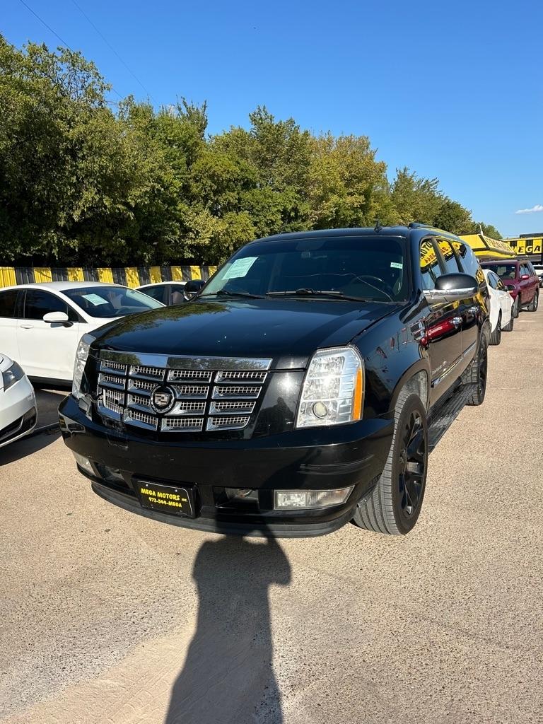 Cadillac Escalade  2011