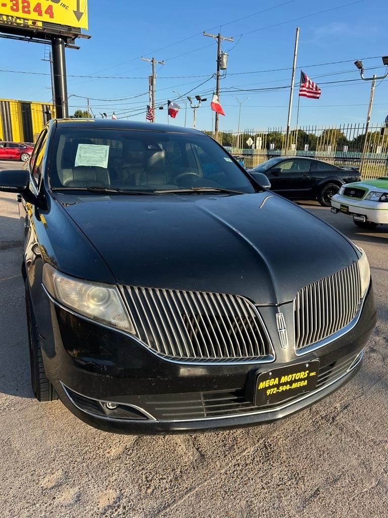Lincoln MKT  2014