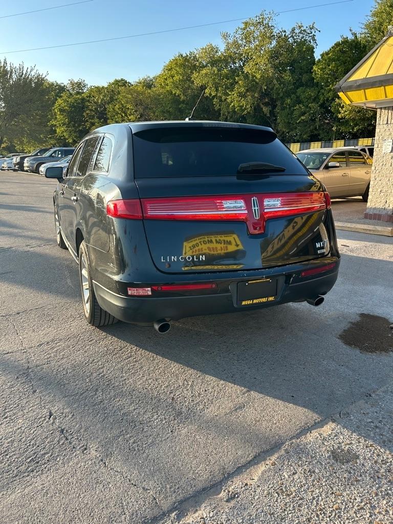 Lincoln MKT  2014